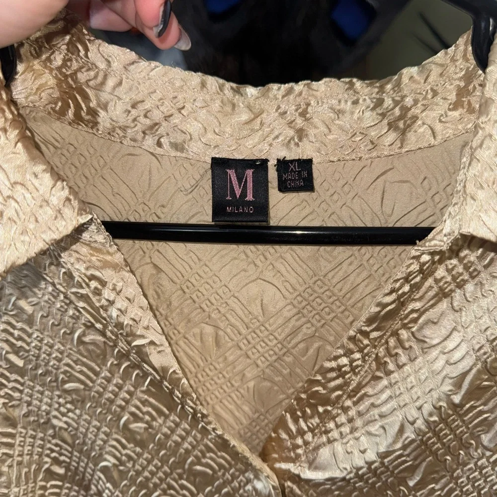 Milano Gold Puckered Pattern Button Down Blouse - Picture 4 of 5